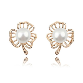 White Pearl Gold Floral Studs